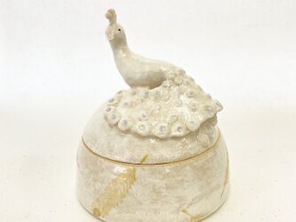 陶ハコ「白孔雀」の画像