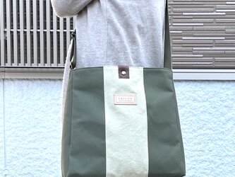 Michi  bag ＊ショルダーバッグ＊スクエア〈オリーブ〉の画像