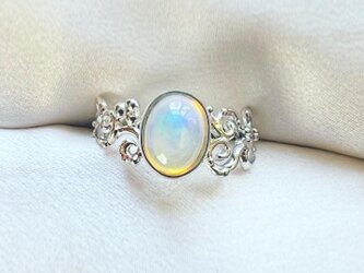 Opal Cabochon Ringの画像