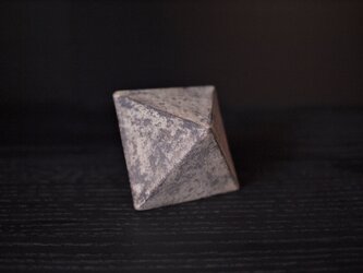 【土のオブジェ】幾何学　八面体の画像