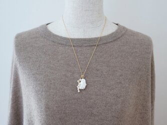 charm necklace バロックパールの画像