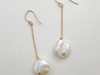 淡水パールモチーフ付ブラピアス（ G色）の画像