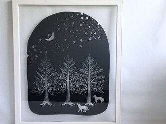 「星降る森」 (ミッドナイトブルー / ホワイトフレーム）の画像