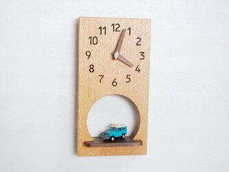 葉っぱ 棚付31cm×16cm 掛け時計 ｵｰｸ【2214】の画像