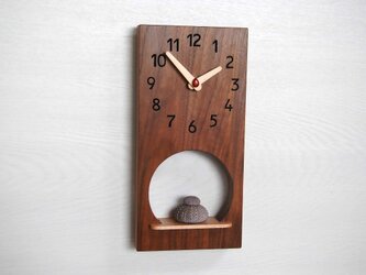 ﾀﾈ 棚付32cm×15cm 掛け時計 ｳｫｰﾙﾅｯﾄ【2216】の画像