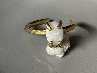 オパールのイヤーカフ　2way オーバルの画像