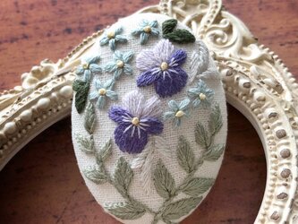 【刺繍キット】すみれのブローチの画像