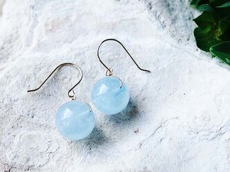 K18 アクアマリン 大粒 天然石 ピアス or イヤリング 優しいブルー色の画像