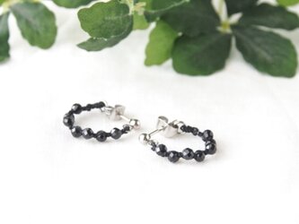 Zigzag Circle Pierce（ブラックスピネル）の画像