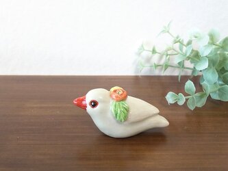 陶飾り 白文鳥･ ラナンキュラスの画像