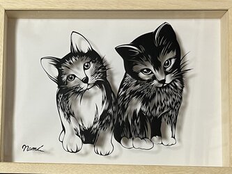 額装済み切り絵作品・猫に二匹の画像