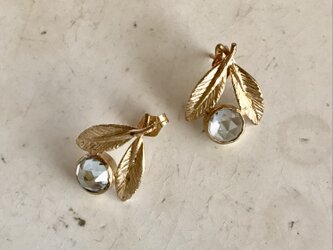 ブルートパーズ　リーフピアス
