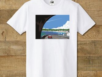 Tシャツ　湘南イラスト　材木座のトンネルを抜けるミニクーパー　「トンネルを抜けて」の画像