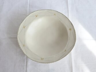 丸リム皿（水色　ダイヤ・花）の画像