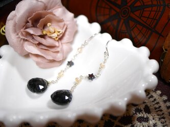 ブラックスターピアスの画像