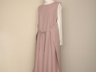 綿麻のジャンパースカート　桜色　ワッシャー加工の画像