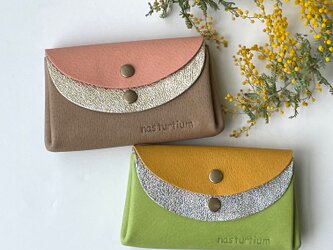 ピッグスキンの小さなお財布　トリオ　グレージュの画像
