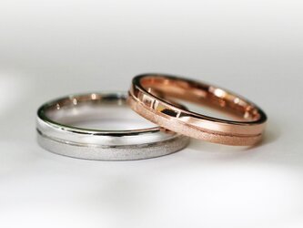 K18PG＜ピンクゴールド＞Pt900＜プラチナ＞クールな印象の結婚指輪／ペア価格の画像