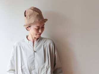 hineri 帽 / beigeの画像