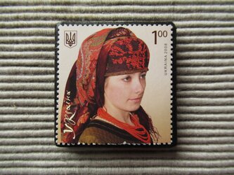 ウクライナ　切手ブローチ　7912の画像