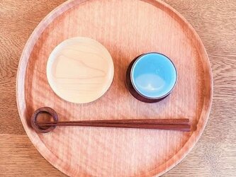 ☆人気シリーズ・ラウンド トレイ　-シンプルｰ round tray　ニヤトーの木の画像