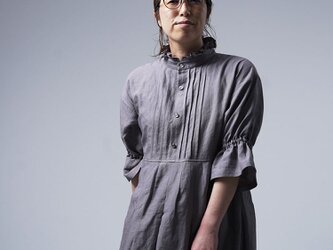 【wafu】Linen Dress 超高密度リネン ワンピース ピンタック 60番手 /茶鼠(ちゃねずみ) a090b-cnz1の画像