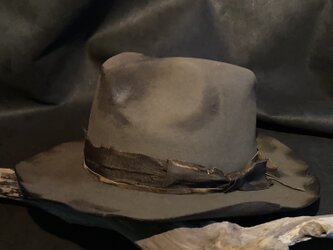 Flutter brown hatの画像