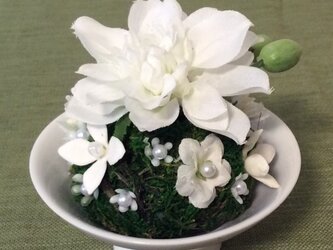 小さな真珠の涙   雫    【単品】（仏花、造花、SSサイズ、納骨堂、ペット、お供え）の画像