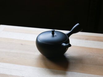 【1人から3人分】洗いやすく手入れしやすい、愛知県常滑産・梅原タツオさんのつくる常滑急須・平丸・300ccの画像