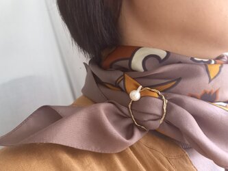 真鍮  蔓とあこやパール スカーフリング・スカーフ留めの画像