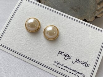 14ｍｍ Vintage pearls 一粒パールピアス　ヴィンテージボタンパールの画像