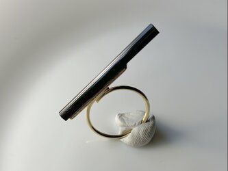 ブラックトルマリン結晶のバーリングの画像