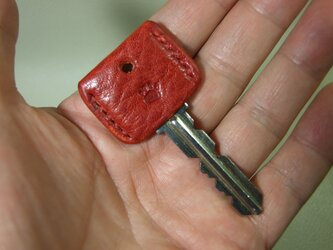 肉球刻印のキーカバー　赤の画像