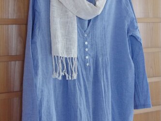 圧倒的にさわやかな夏の白・綿のミニマフラー。細幅（幅約22～24㎝×長さ約168～170㎝）の画像