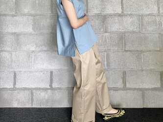 blouse(blue)の画像