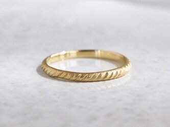 K18 Fine carved ring [R084K18]の画像