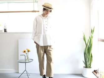 front gather blouse (linen white)の画像