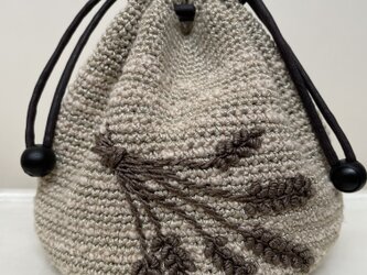 かぎ針編みの丸底巾着バッグ《ラベンダー》の画像