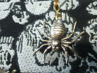 真鍮ブラス製　蜘蛛根付ストラップ　着物や浴衣の帯飾り・かんざし・ネックレスパーツとしての画像