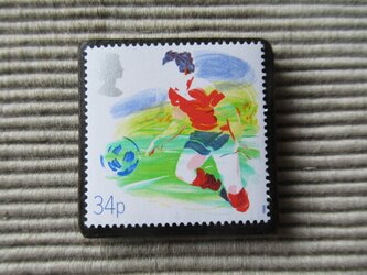 イギリス1988年　切手ブローチ 8056の画像