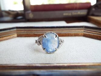 【一点物】青い花のデュモルチェライトリングの画像