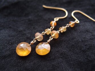 送料無料【K14gf】Mixed stone earrings／Yellow ピアスの画像