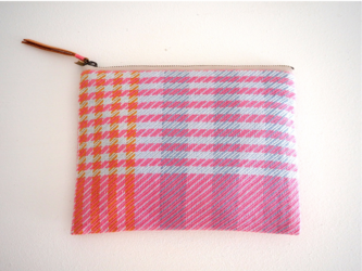 flat pouch -pink border-の画像