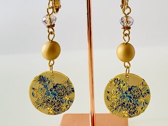 ★新品★【イヤリング】蒔絵風　薔薇柄・艶消しゴールド★の画像