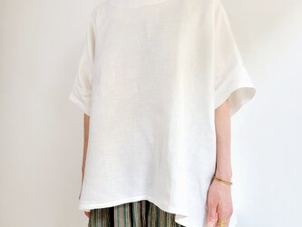 夏に着たいホワイトリネンTシャツ ゆったり落ち感Tシャツ 白の画像