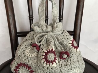 コットン糸　モチーフ編みの巾着トート　トートバッグモチーフつなぎ　かぎ針編み　編み物の画像