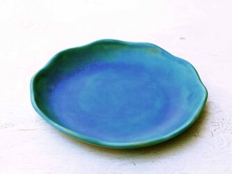ターコイズブルー釉の菊形皿の画像