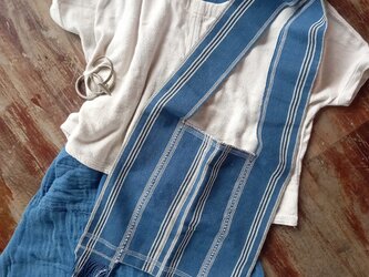 カレン族の手織りショルダーバッグ/藍 (黒・白ストライプ) /草木染めコットン, 手縫い/1点もの/タイ /フェアトレードの画像
