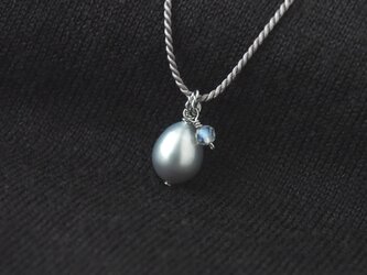 Silver Drop Pendant（淡水パール×ラブラドライト）の画像