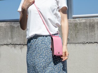 【新色登場】　本革スマホショルダー キャメル スマホケース iPhone対応 シュリンク apo-23ksの画像